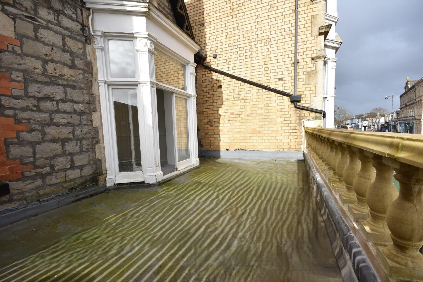 34a Windsor Terrace, Penarth, CF64 1AB